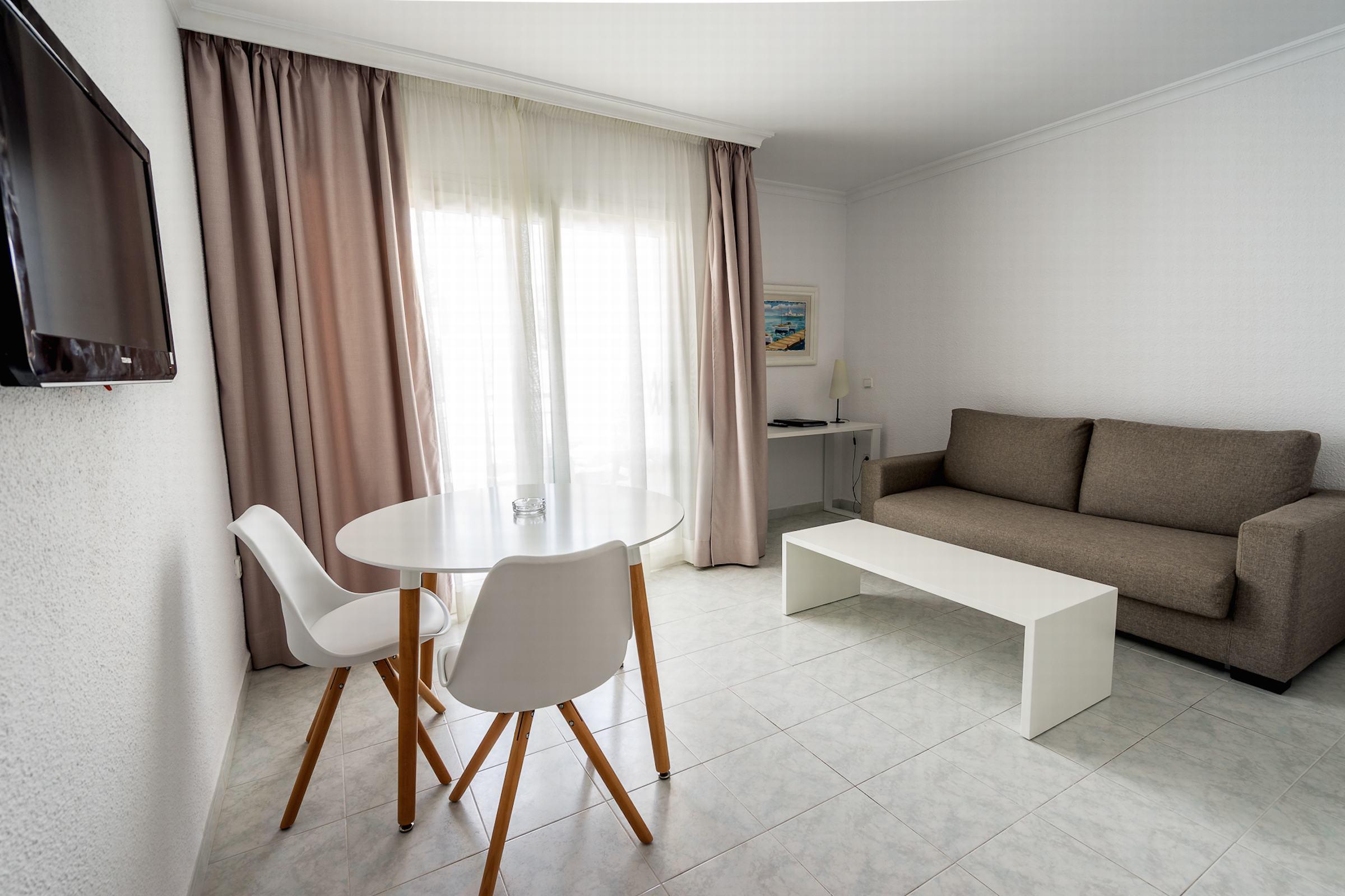 Aparthotel Duquesa Playa Santa Eularia des Riu Eksteriør bilde