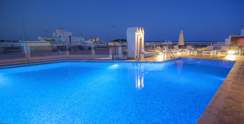 Aparthotel Duquesa Playa Santa Eularia des Riu Eksteriør bilde