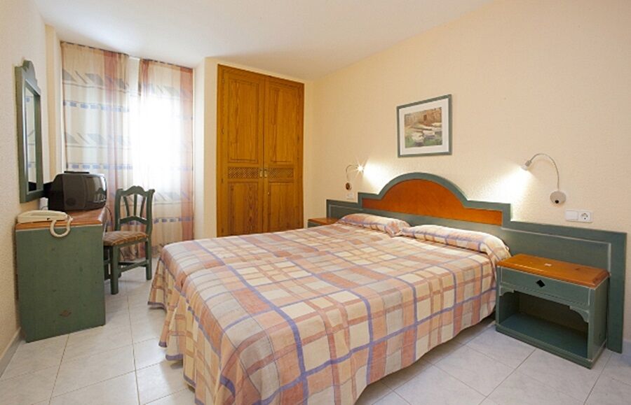Aparthotel Duquesa Playa Santa Eularia des Riu Eksteriør bilde
